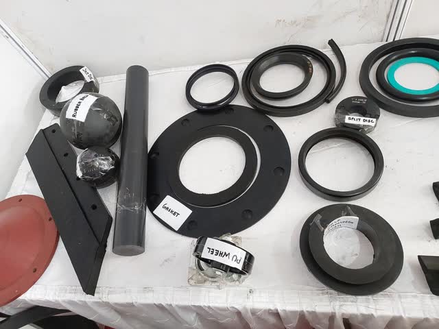 Assorted rubber gaskets and seals